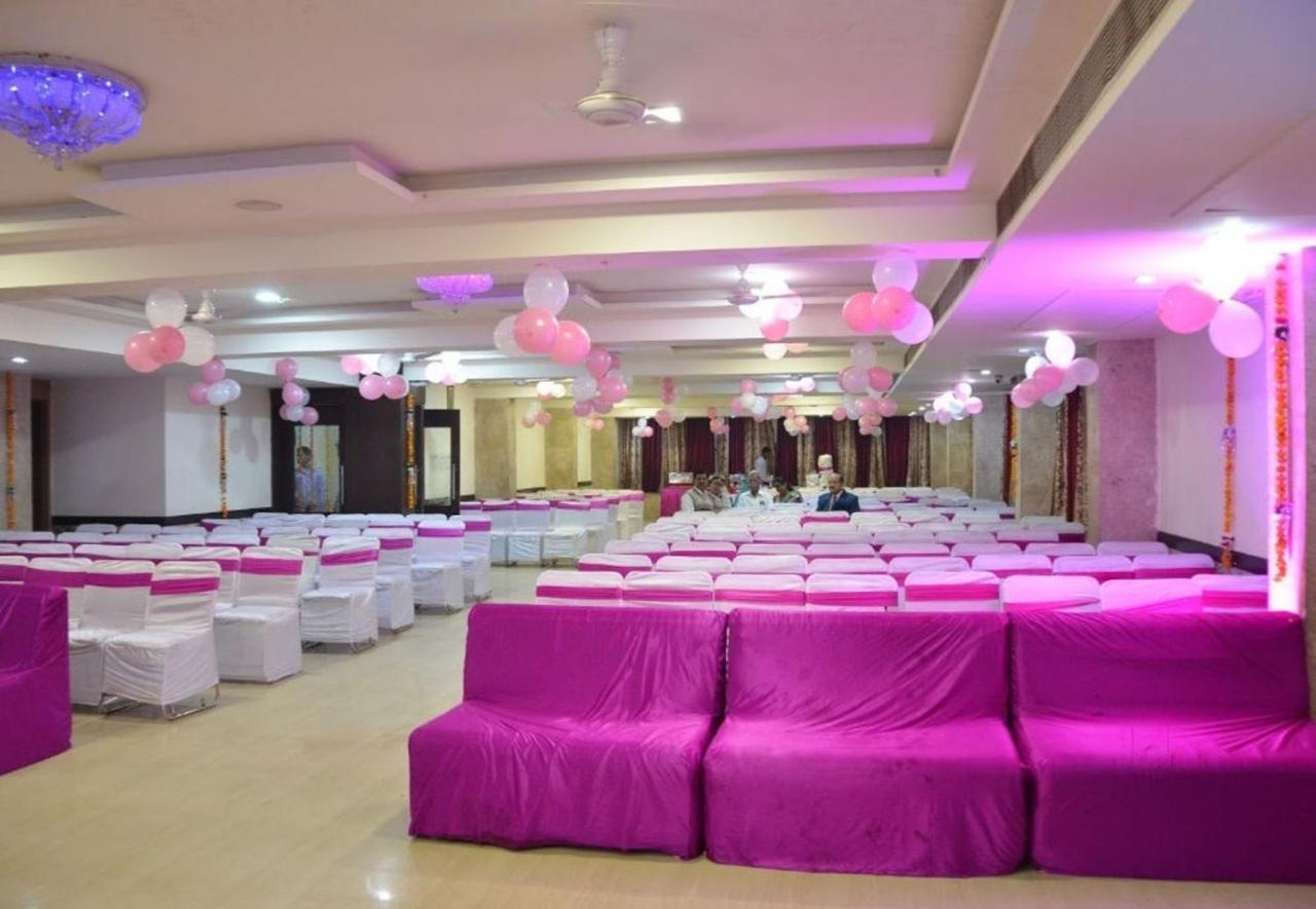 Hotel Radiance Gwalior Esterno foto